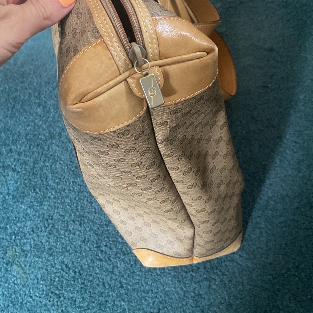 AUTHENTIC ✅vintage GUCCI bag 💼 some stains but in good condition. - Picture 6 of 10